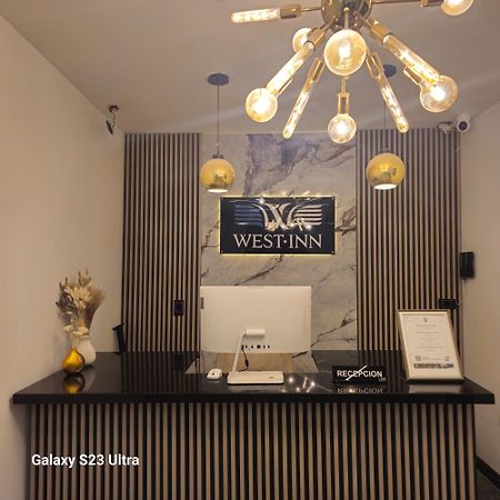 Hotel West Inn Богота Екстериор снимка