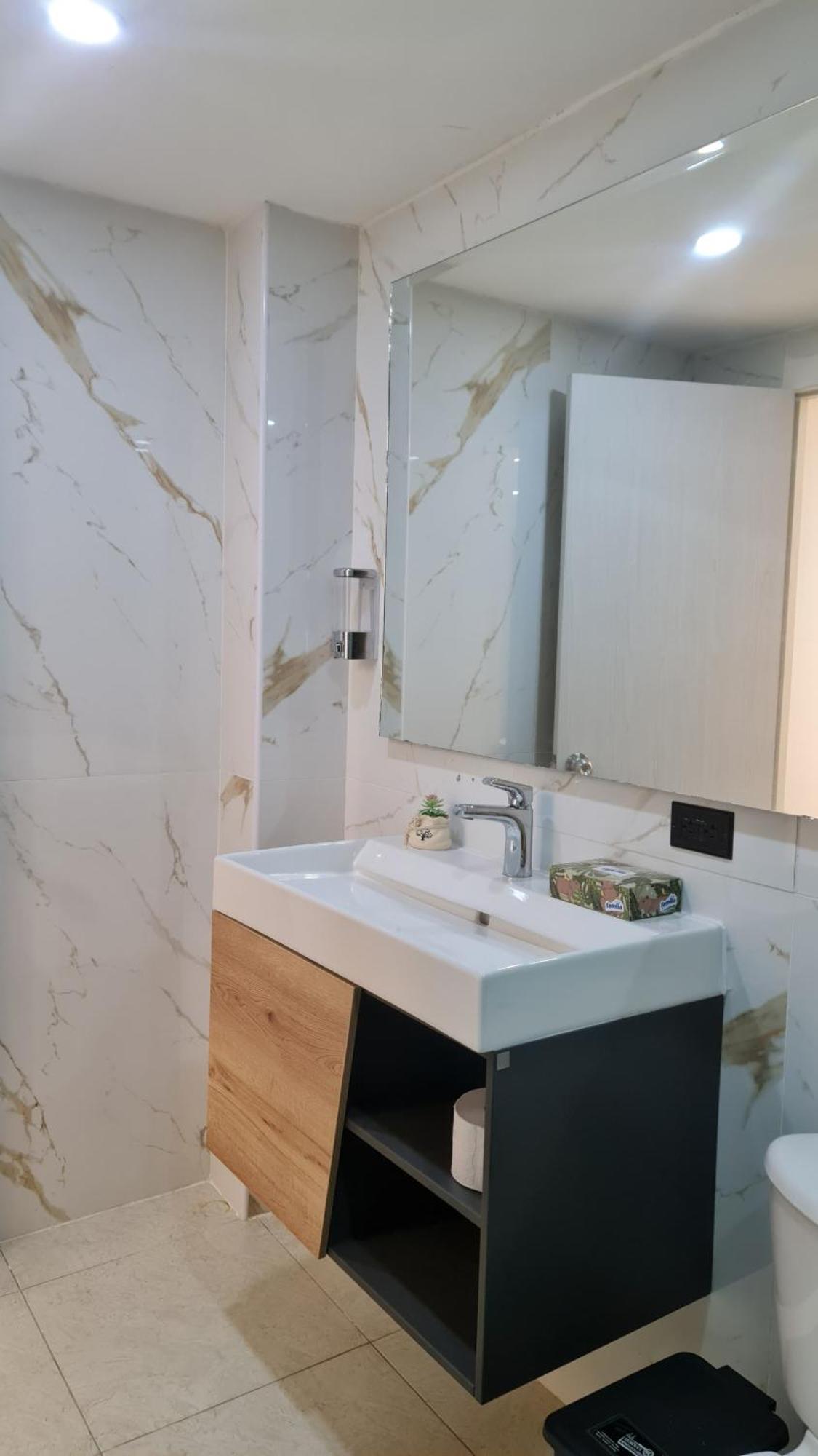 Hotel West Inn Богота Екстериор снимка