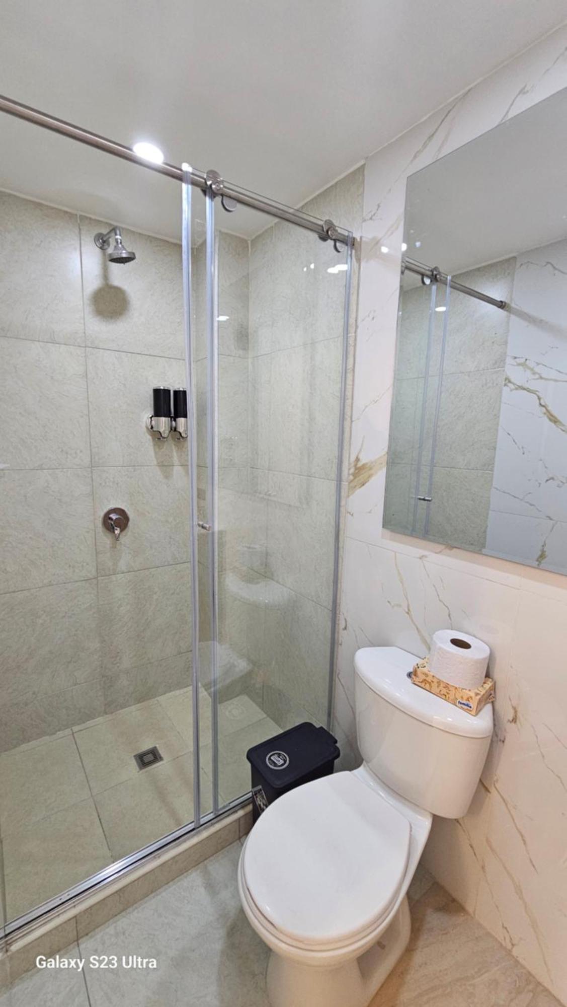 Hotel West Inn Богота Екстериор снимка