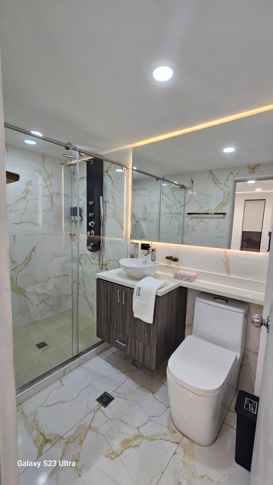 Hotel West Inn Богота Екстериор снимка